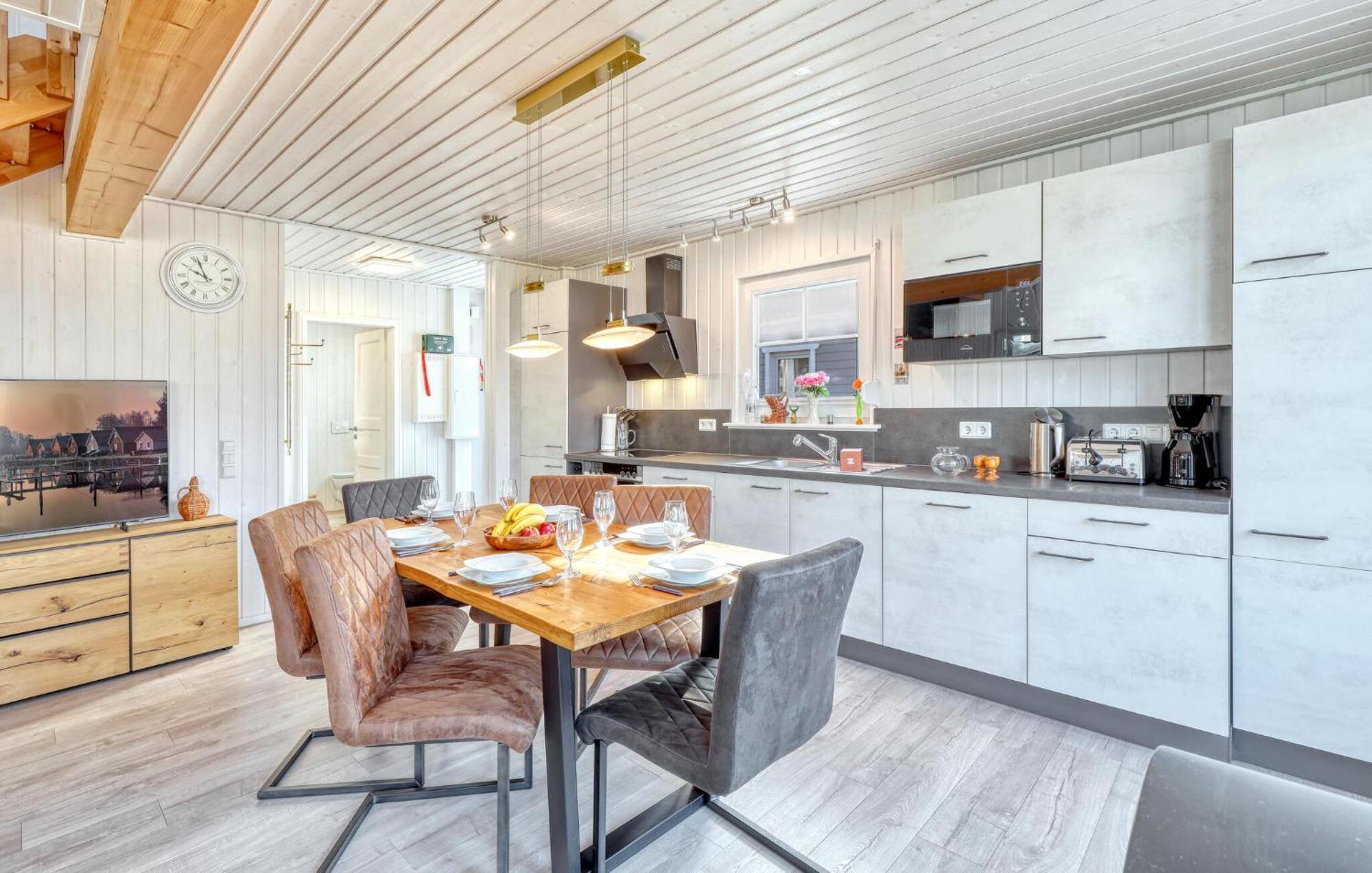 3 Bedroom Pet Friendly Home In Zerpenschleuse Екстериор снимка